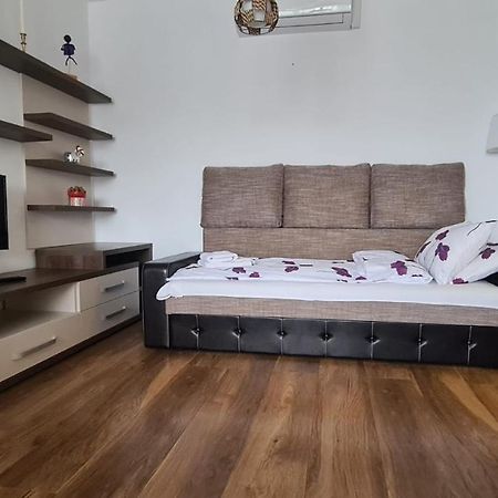 Apartament Mirubias Apartment บราชอฟ ภายนอก รูปภาพ